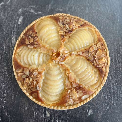 Commandez une tarte aux poire chez votre traiteur